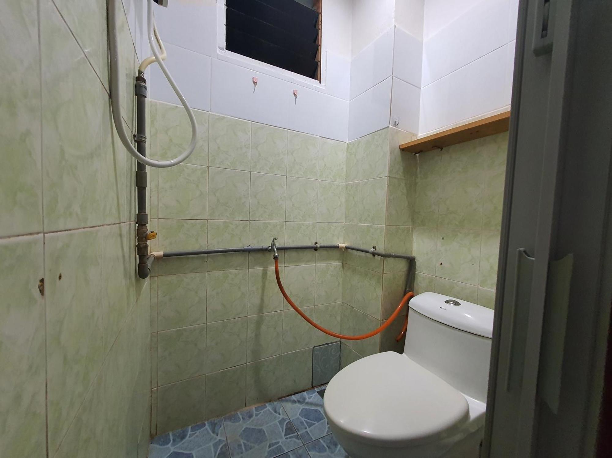 Oyo 90972 Jj Homestay Miri Exterior photo