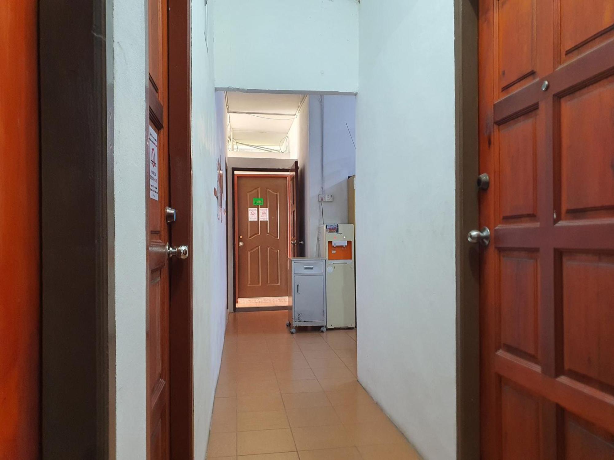 Oyo 90972 Jj Homestay Miri Exterior photo
